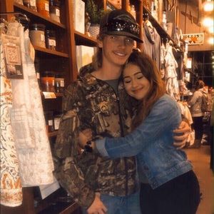 Meet your Posher, Clay